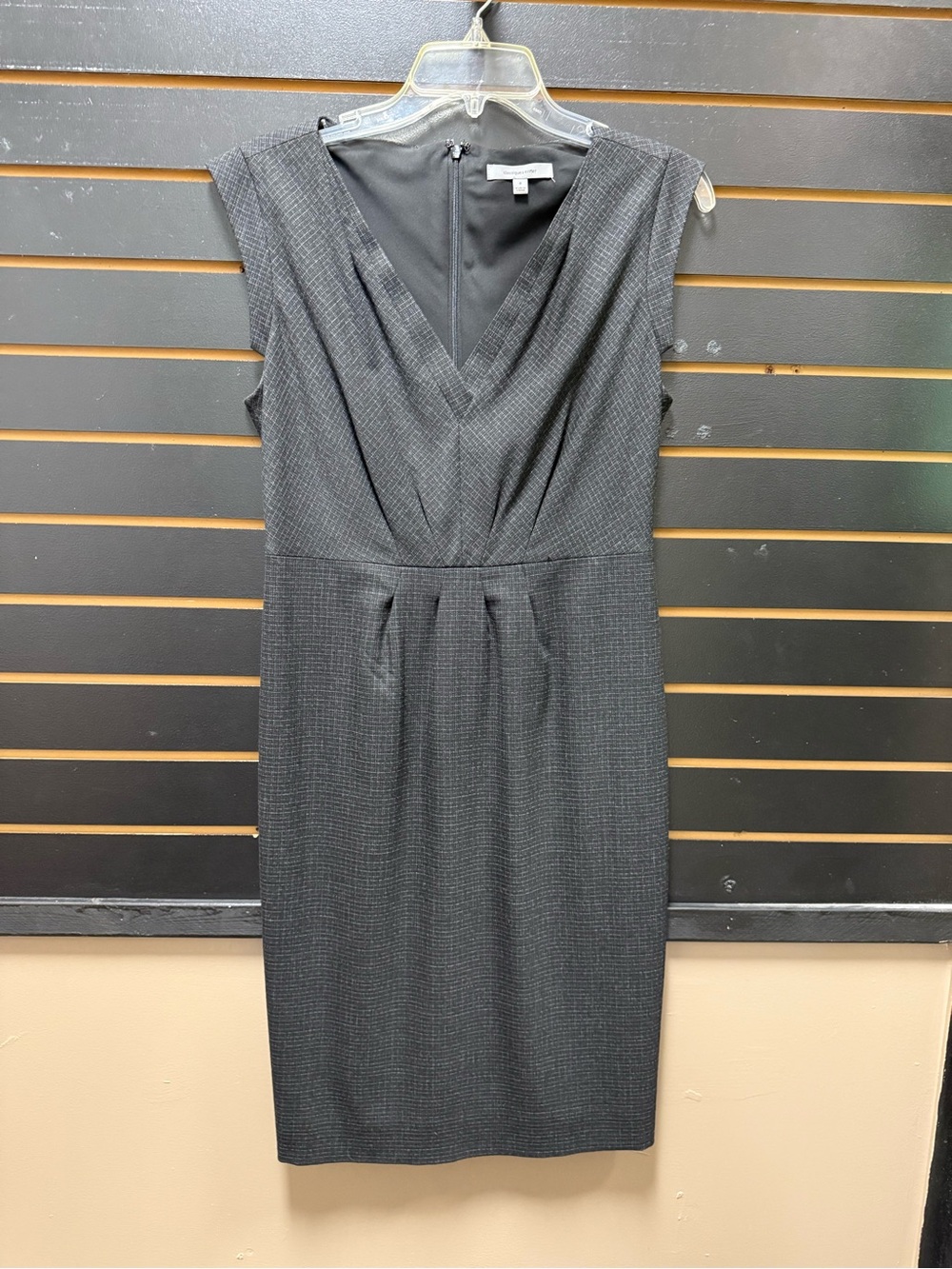 Classiques Entier Charcoal Sheath Dress Size 8 V-Neck Pleated Waist